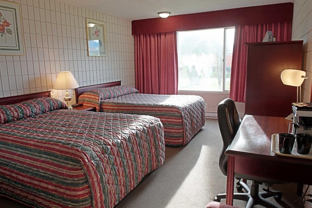 Sandman Inn Mcbride Exteriör bild