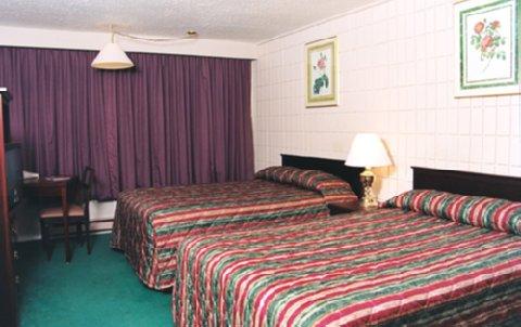 Sandman Inn Mcbride Exteriör bild