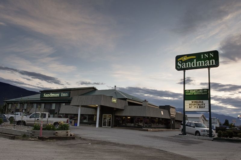 Sandman Inn Mcbride Exteriör bild